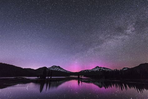 Northern Lights At Sparks Lake Photograph By Hisao Mogi Fine Art America