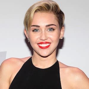 Miley Cyrus Alleged Nude Photos Hacked Victim In New Fappening Report