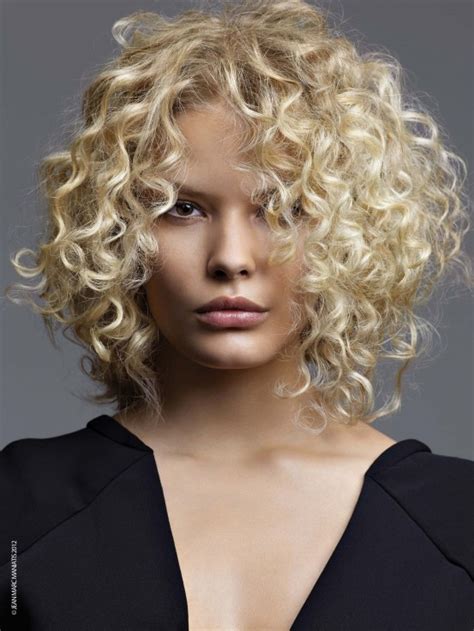 65 most flattering blonde curly hair looks for 2023 hairstyle camp