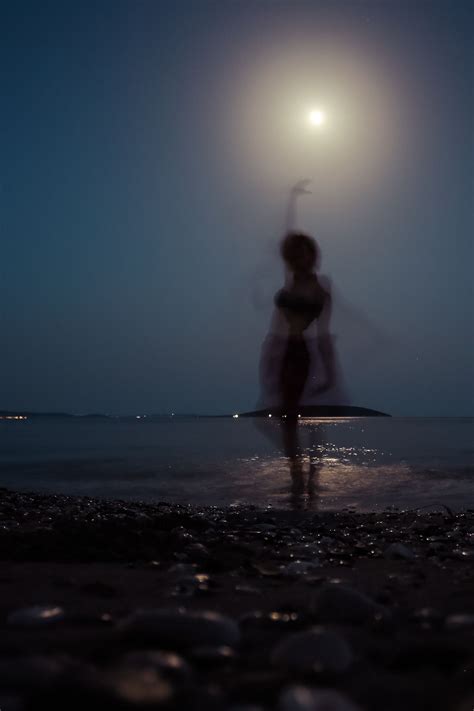 Photographs By Julia Moonlight Photography Dancing In The Moonlight