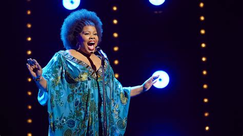 Dreamgirls Review Amber Riley Stars In London Variety