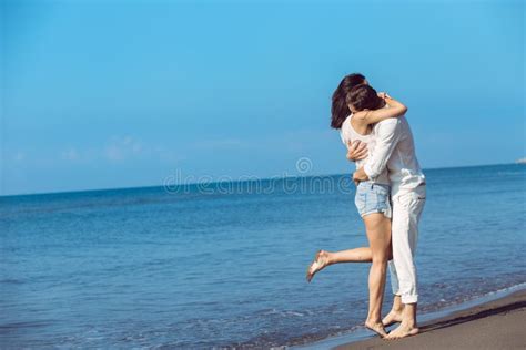 Romance On Vacation Couple In Love On The Beach Flirting Stock Image Image Of Married Beach