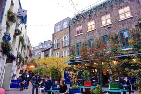 9 Great places to eat in London -Neals_Yard_London_England | London