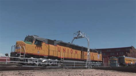 Worlds Largest Diesel Rr Loco On Turntable Up6936 Youtube