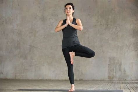 15 Hatha Yoga Poses For Beginners You Should Know Hosh Yoga