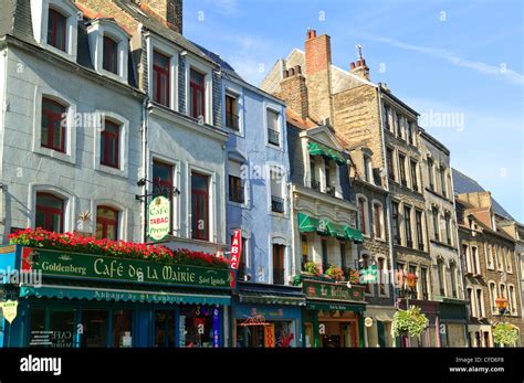 Street Scene Old Town Boulogne Pas De Calais Nord Pas De Calais Stock