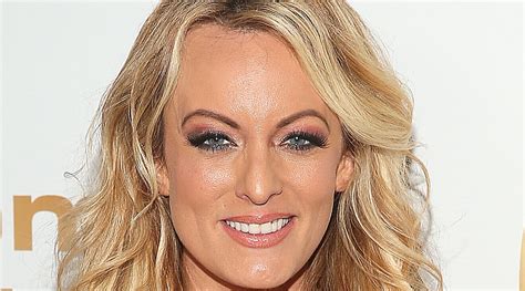 Stormy Daniels I Would Love Nothing More Than To Testify In Trump Probe Huffpost Latest News