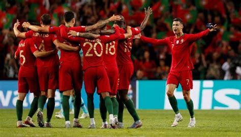 يأتي الأسطورة البرتغالي كريستيانو رونالدو على رأس قائمة منتخب بلاده، الذي سيشارك في بطولة كأس أمم أوروبا يورو 2020 هذا الصيف. منتخب البرتغال يتبرع بنصف حصاد "يورو 2020"