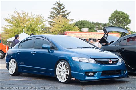 Blue Honda Civic Si Sedan