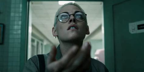 Kristen Stewart Faces Aquatic Terror In The Trailer For Underwater