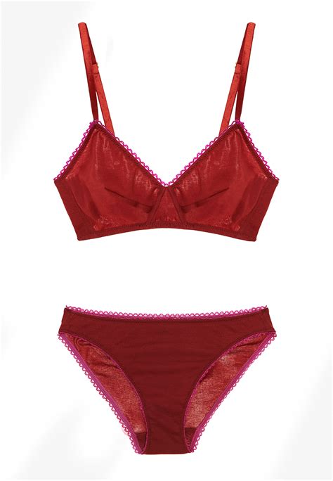 Embrace The Valentines Day Cliché With These Red Lingerie Sets Oye Times