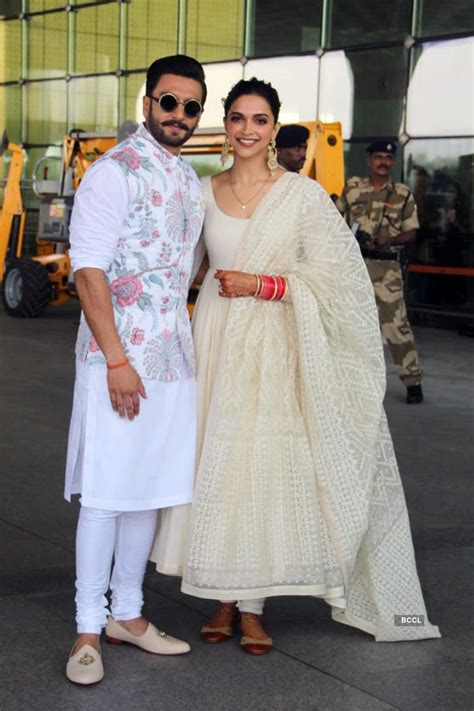 Deepika Padukone And Ranveer Singh Share Pictures From Their Sindhi Wedding Ceremony The Etimes