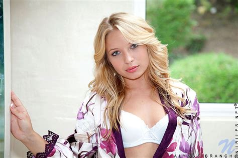 X Px Free Download HD Wallpaper Blondes Women Models Faces Alyssa Branch X