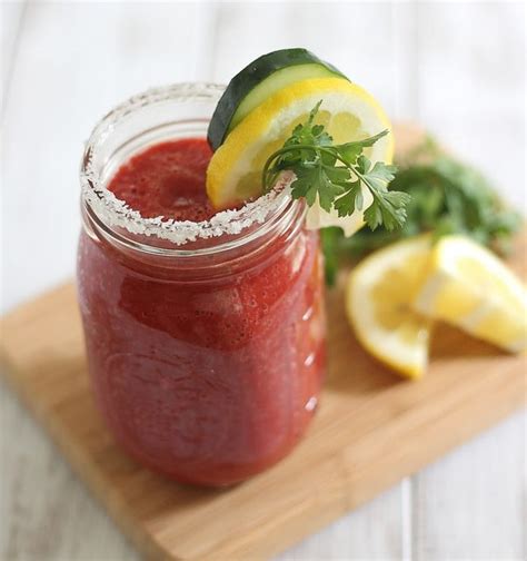 Yes, it sounds like some crazy hippie/gwyneth paltrow thing, and it kind of is. How to make your own V8 juice recipe - An Easy Recipe for Homemade V8