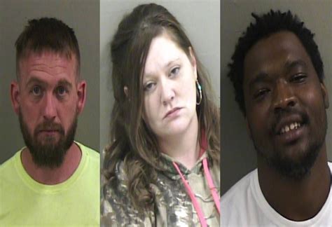 Galesburg Pd Needs Help Finding These Fugitives