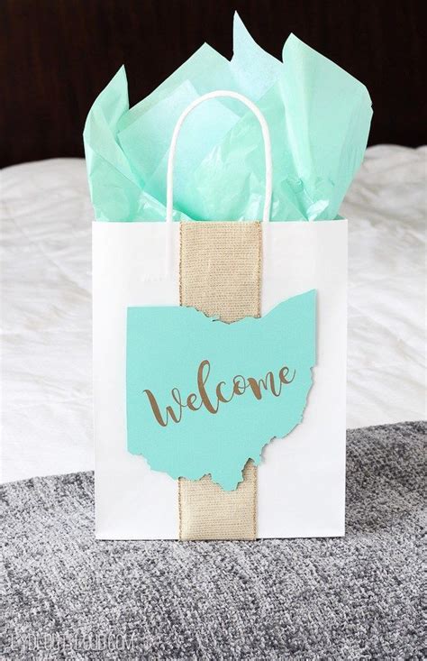Diy Wedding Guest T Bags And Essentials Bag T And