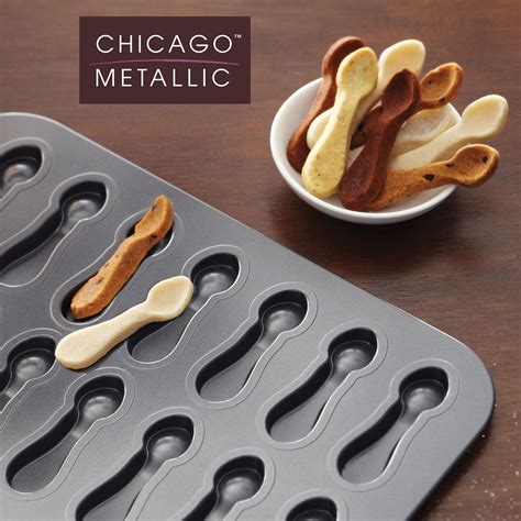Introducing The Chicago Metallic Cookie Dunker Pan It S Perfect For