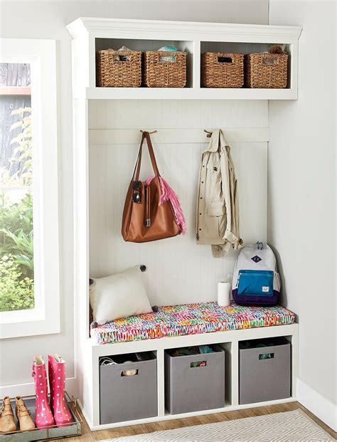 Heres The Best Way To Keep Your Mudroom Clean Diy Mudroom Bench