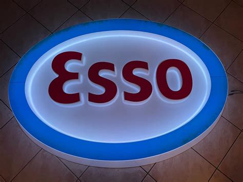 Dt Illuminated Esso Sign 70 X 50 Pcarmarket
