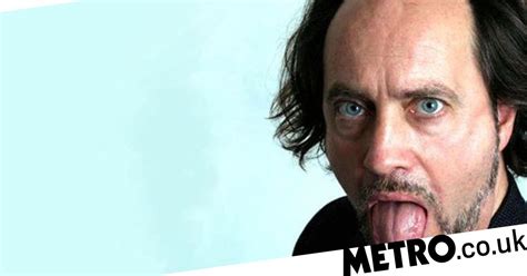 ian cognito dead comedian dies on stage after heart attack metro news