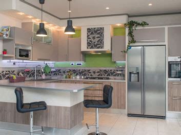 Se cucina e zona living coincidono, cosa sempre più frequente nelle cucine moderne, potete anche optare per dei vani a giorno. MVM Mobilificio Cuneo: cucine ad arredamenti rustici ...