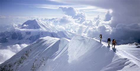 25 Of The Worlds Hardest Mountains To Climb Pics Mountains Denali