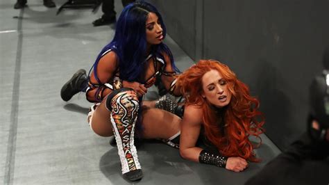Wwe Sasha Banks And Becky Lynch Deserve To Main Event Hell In A Cell
