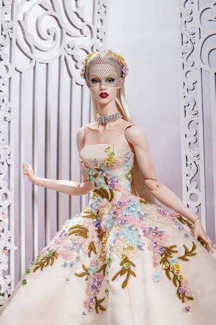 Exclusive Floral Demuse Doll The One — Dollfanclub