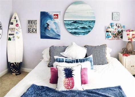 Girls Surfer Bedroom Ideas In 2020 Surf Room Decor Surfer Bedroom