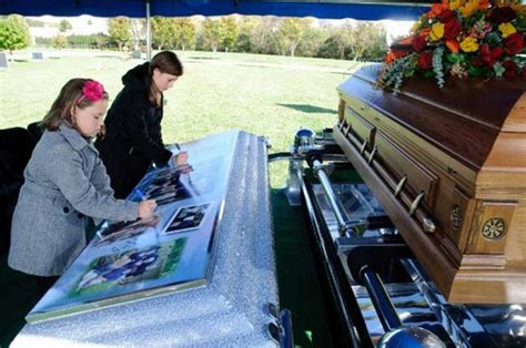 Traditional Burial Wilbert Ovation Graveside And Memorialization