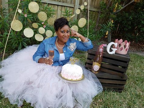 With an array of possibilities available, deciding what to do for the occasion can be tricky. 50th birthday | Birthday photoshoot, 50th birthday women ...