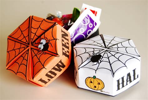 Mushy: Printable Halloween origami box
