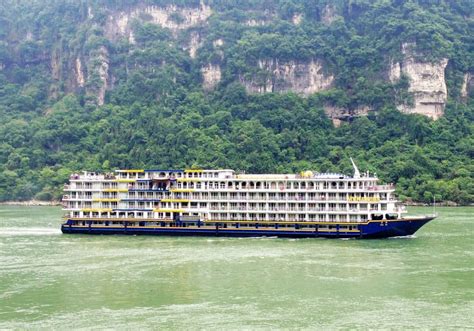Victoria Katarina Yangtze River Cruise 2020 Best Offer