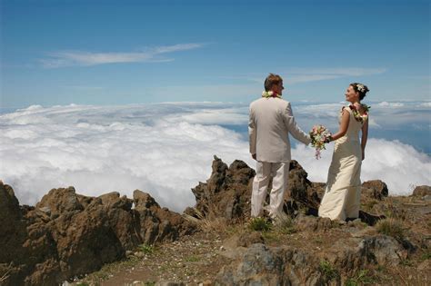 Unique Wedding Venues 10 Crazy Awesome And Unexpected Places To Say