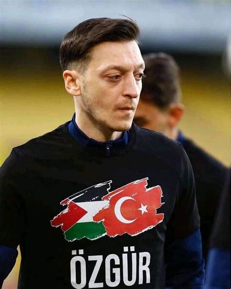 Mesut Özil Bela Palestina Thayyibah