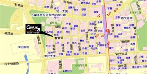 港灣豪庭（英語： metro harbour view ）位於香港 九龍 大角咀 福利街8號，為一住宅項目，地產發展商為恆基兆業及香港小輪，項目設計師為劉榮廣伍振民建築師事務所。 港灣豪庭原為油麻地小輪大角咀船廠、職工宿舍及油麻地工業大廈舊址，隨著西九龍填海工程的進行 世纪21中华物业有限公司