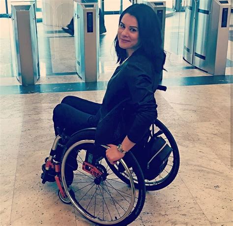 Wheelchairgirl Paralyzed Wheelchair Paraplegia Wheelchairlife