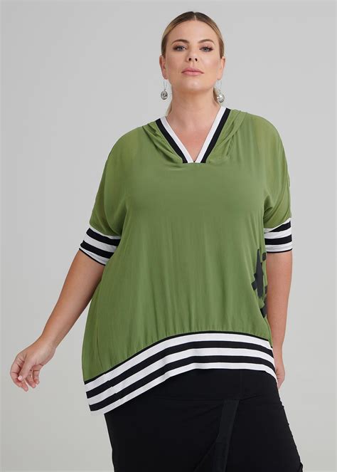 Revere Top In Green In Sizes 12 To 24 Taking Shape New Zealand