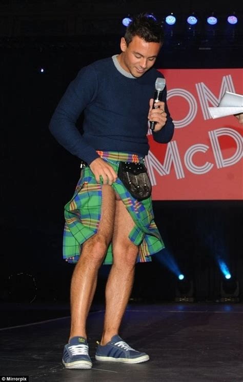 Tom Daley Goes Commando Under Kilt Flashes His Balls Nsfw Cocktails And Cocktalk