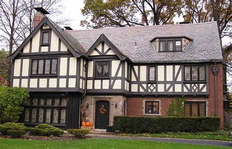 Tudor Exterior Paint Colors Exterior In A Tudor Look Tudor Homes