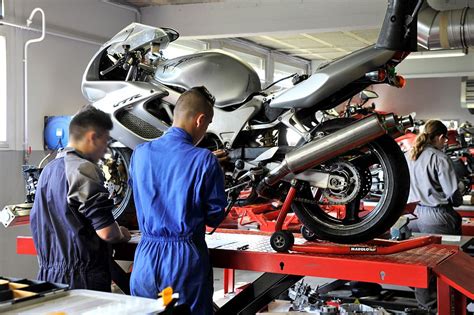 Whats Different About Car And Motorcycle Maintenance