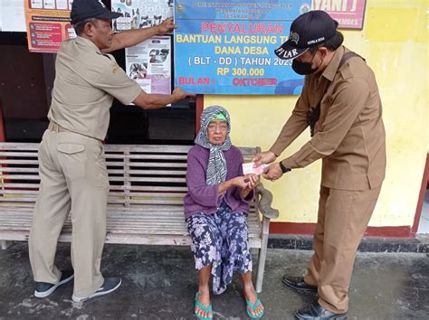 Penyaluran Bantuan Langsung Tunai Dana Desa BLT DD Desa Kamulan