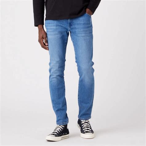 Denim Lounge Wrangler Larston Jeans Slim Tapered New Favorite