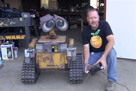 Pixars Wall E Brought To Life With Impeccable Life Sized Robot