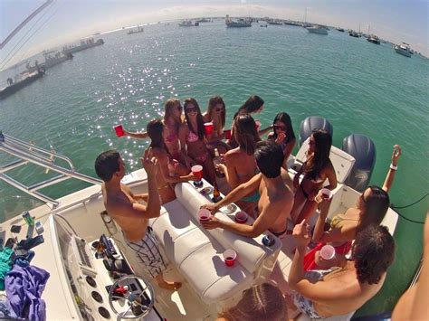 Bachelor Yacht Party In Los Angeles Boat Party Luxury Yacht Party