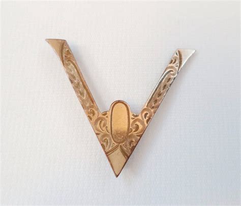Wwii Victory Pin V For Victory Pin Gold Filled Sweetheart Pin Etsy