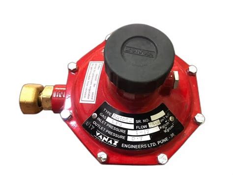 10 100 Mbar Red Vanaz R 4109 LPG Gas Pressure Regulator For Commercial