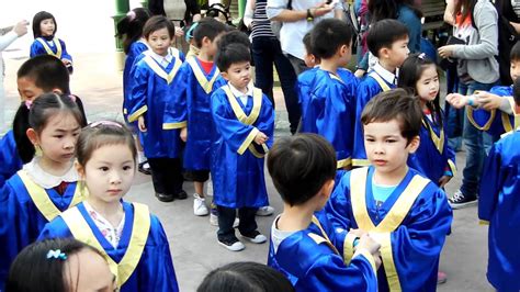 2011 04 20 Hong Kong York Kindergarten 32nd Graduation In Hk Disneyland