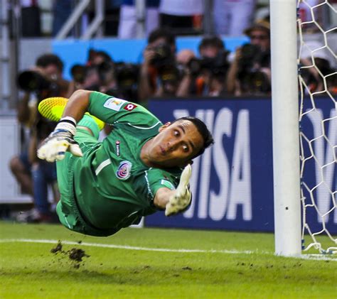 Jul 02, 2021 · the ticos will travel to the tournament, which starts on july 10, without several of their main stars, including paris saint germain goalkeeper keylor navas, and bochum defender cristian gamboa, who were reported by their clubs as injured. Keylor Navas - Wikipedia