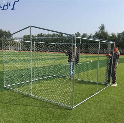 We have a 10' x 6' chain link dog kennel that we would like to attach to one side of our coop to use has a run. 10' x 10' x6' Chain Link Dog Kennel Run